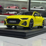 [MotorHelix] 1:18 Audi 2020 RS7 Sportback giallo modellino di auto resina