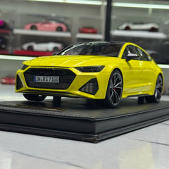 [MotorHelix] 1:18 Audi 2020 RS7 Sportback Yellow Model Car Resin