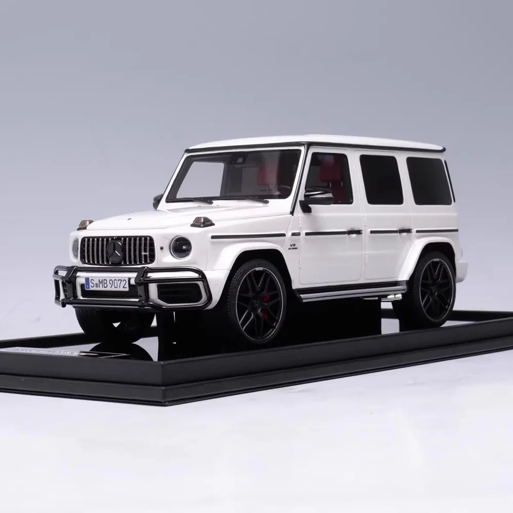 [MotorHelix] 1:18 Mercedes-Benz 2019 AMG G63 White Model Car Resin