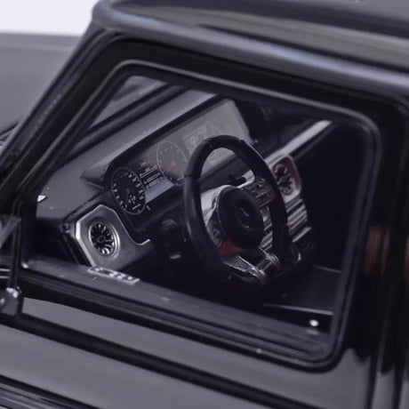 [MotorHelix] 1:18 Mercedes-Benz 2019 AMG G63 Black Model Car Resin