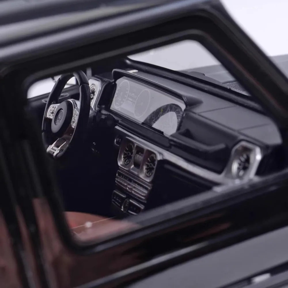 [MotorHelix] 1:18 Mercedes-Benz 2019 AMG G63 Black Model Car Resin