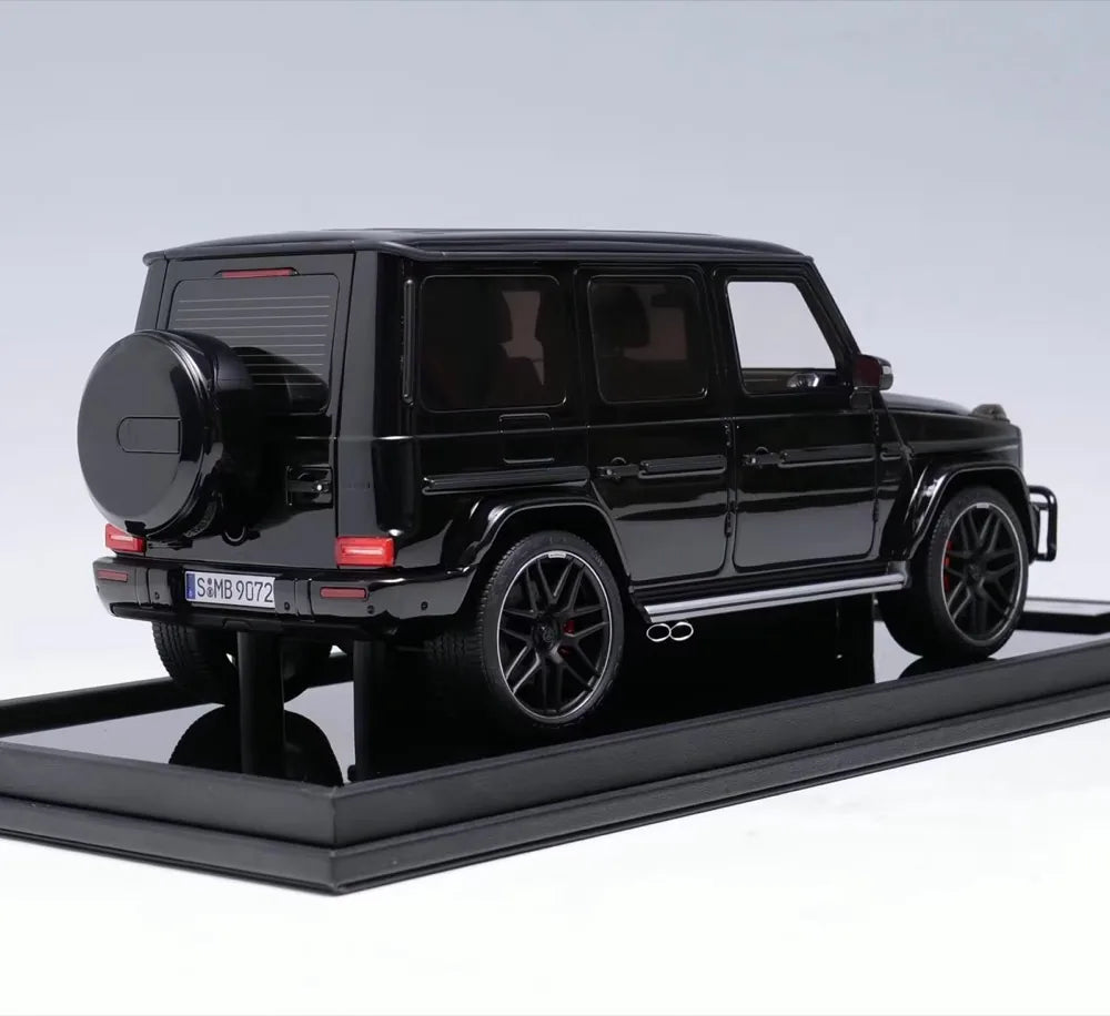 [MotorHelix] 1:18 Mercedes-Benz 2019 AMG G63 Black Model Car Resin