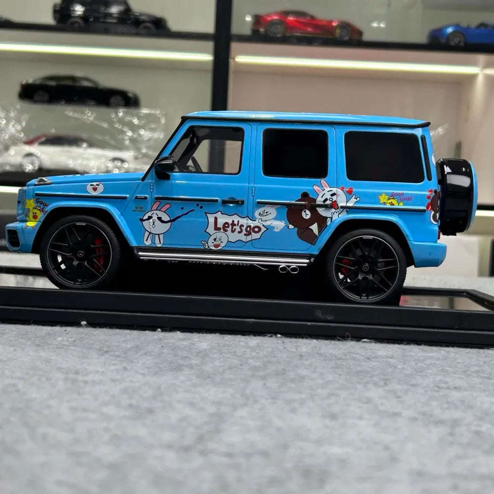 [MotorHelix] 1:18 Mercedes-Benz 2019 AMG G63 Brown Bear Cartoon Livery Model Car Resin