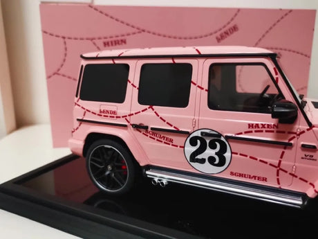 [MotorHelix] 1:18 Mercedes-Benz 2019 AMG G63 Pink Pig Livery Model Car Resin