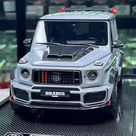 [MotorHelix] 1:18 Mercedes-Benz 2021 Brabus 900 G63 Gray Model Car Resin