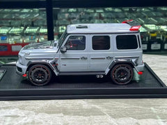 [MotorHelix] 1:18 Mercedes-Benz 2021 Brabus 900 G63 Gray Model Car Resin