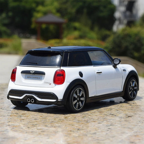 MINI 2021 Cooper S 3-Door F56 LCI2 wit 1:24 – diecast displaymodel