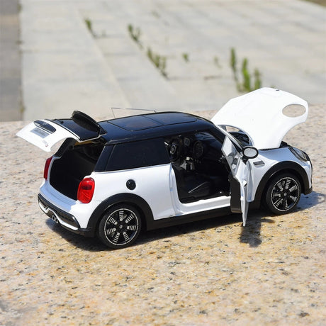 MINI 2021 Cooper S 3-Door F56 LCI2 wit 1:24 – diecast displaymodel