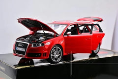 [Minichamps] 1:18 Audi 2006 RS4 Avant Red Model Car Die-Cast