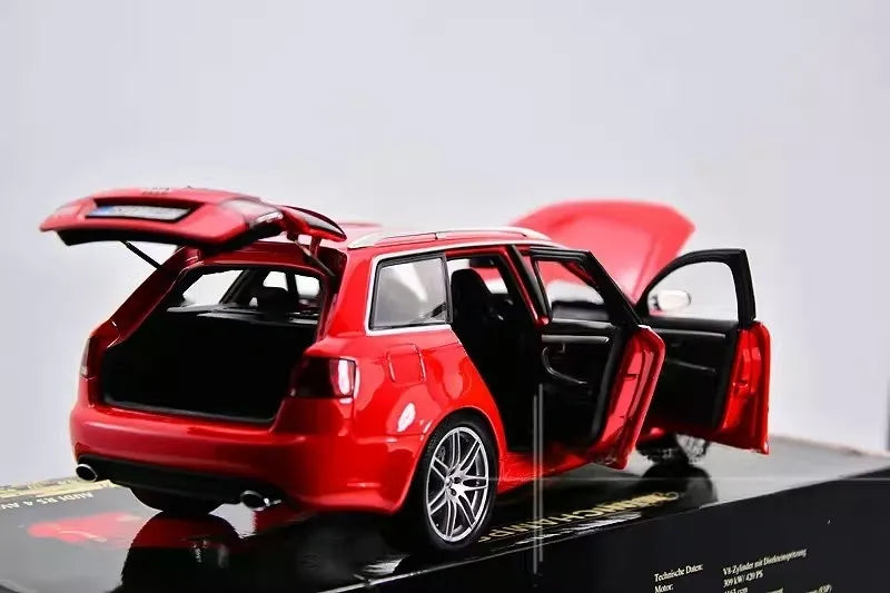 [Minichamps] 1:18 Audi 2006 RS4 Avant Red Model Car Die-Cast