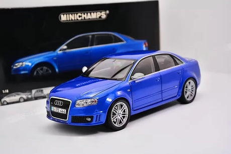 [Minichamps] 1:18 Audi 2006 RS4 Sedan Blue Model Car Die-Cast