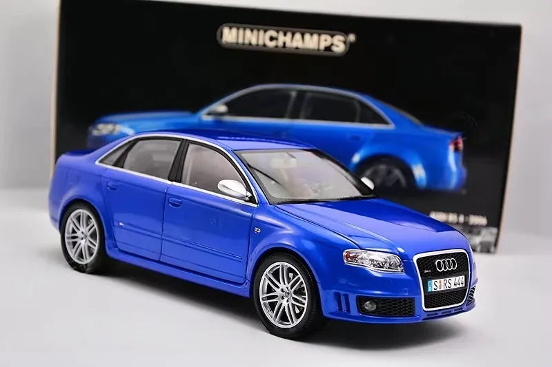 [Minichamps] 1:18 Audi 2006 RS4 Sedan Blue Model Car Die-Cast