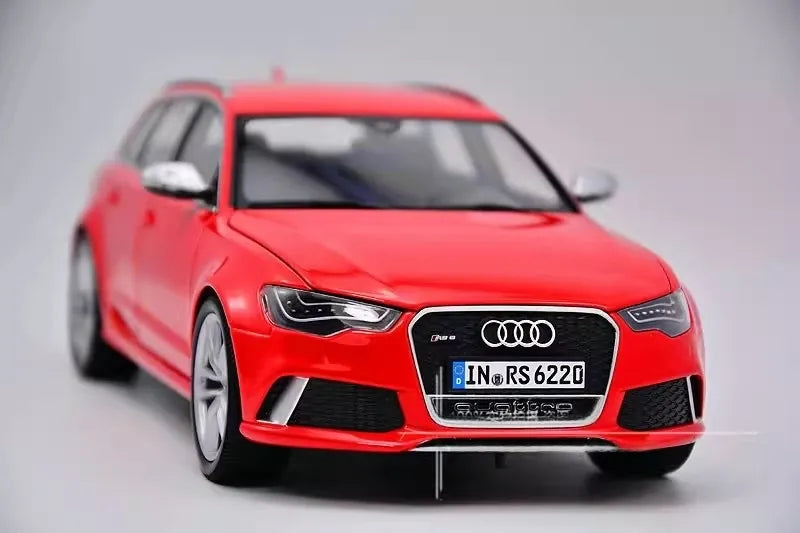 [Minichamps] 1:18 Audi 2013 RS6 Avant Red Model Car Die-Cast