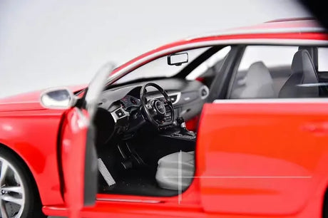 [Minichamps] 1:18 Audi 2013 RS6 Avant Red Model Car Die-Cast