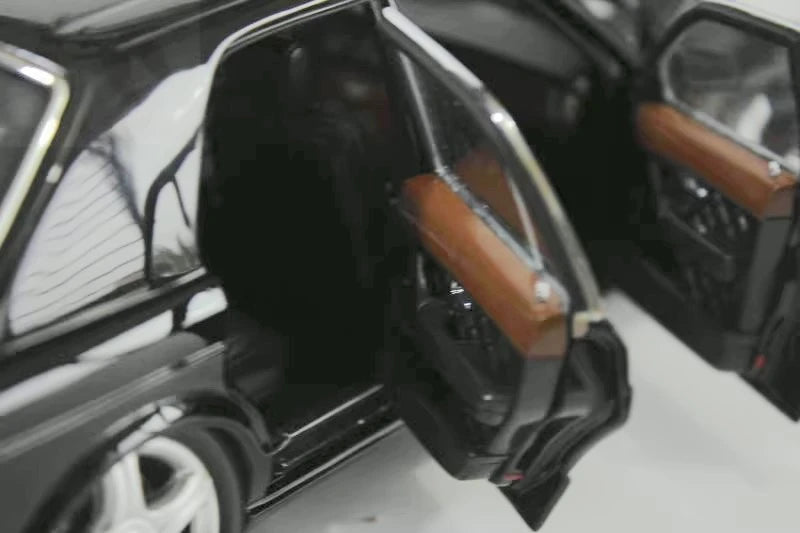 [Minichamps] 1:18 Bentley 2002 Arnage R Black Model Car Die-Cast