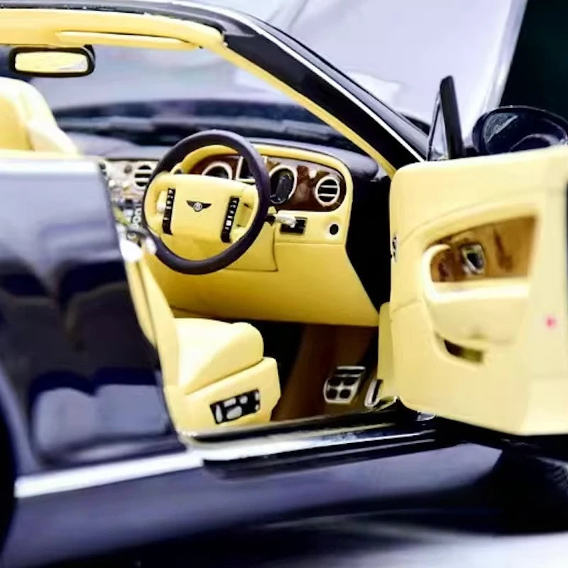 [Minichamps] 1:18 Bentley 2006 Continental GTC ブルー モデルカー Die-Cast