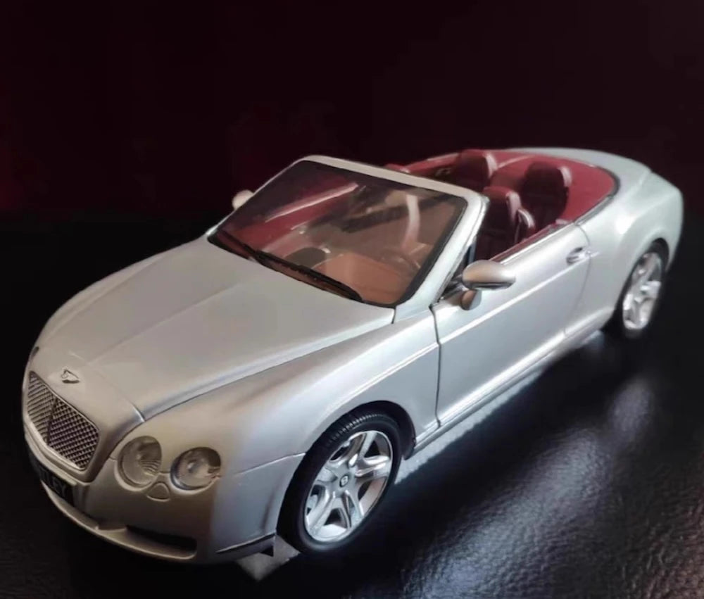 [Minichamps] 1:18 Bentley 2006 Continental GTC argento modellino di auto Die-Cast