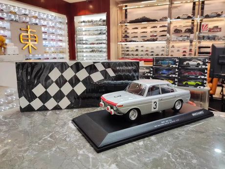 [Minichamps] 1:18 BMW 1965 1800 TiSA No.3 Model Car Resin
