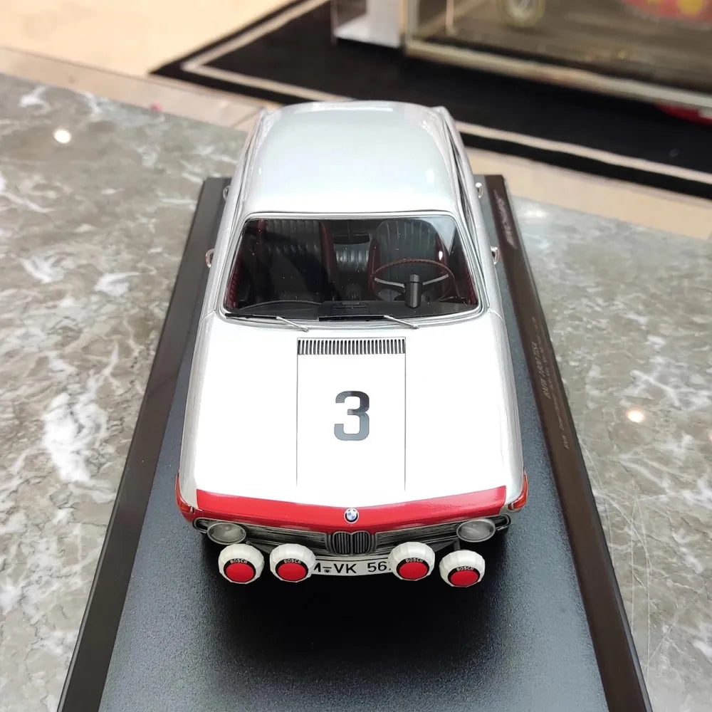 [Minichamps] 1:18 BMW 1965 1800 TiSA No.3 modellino di auto resina