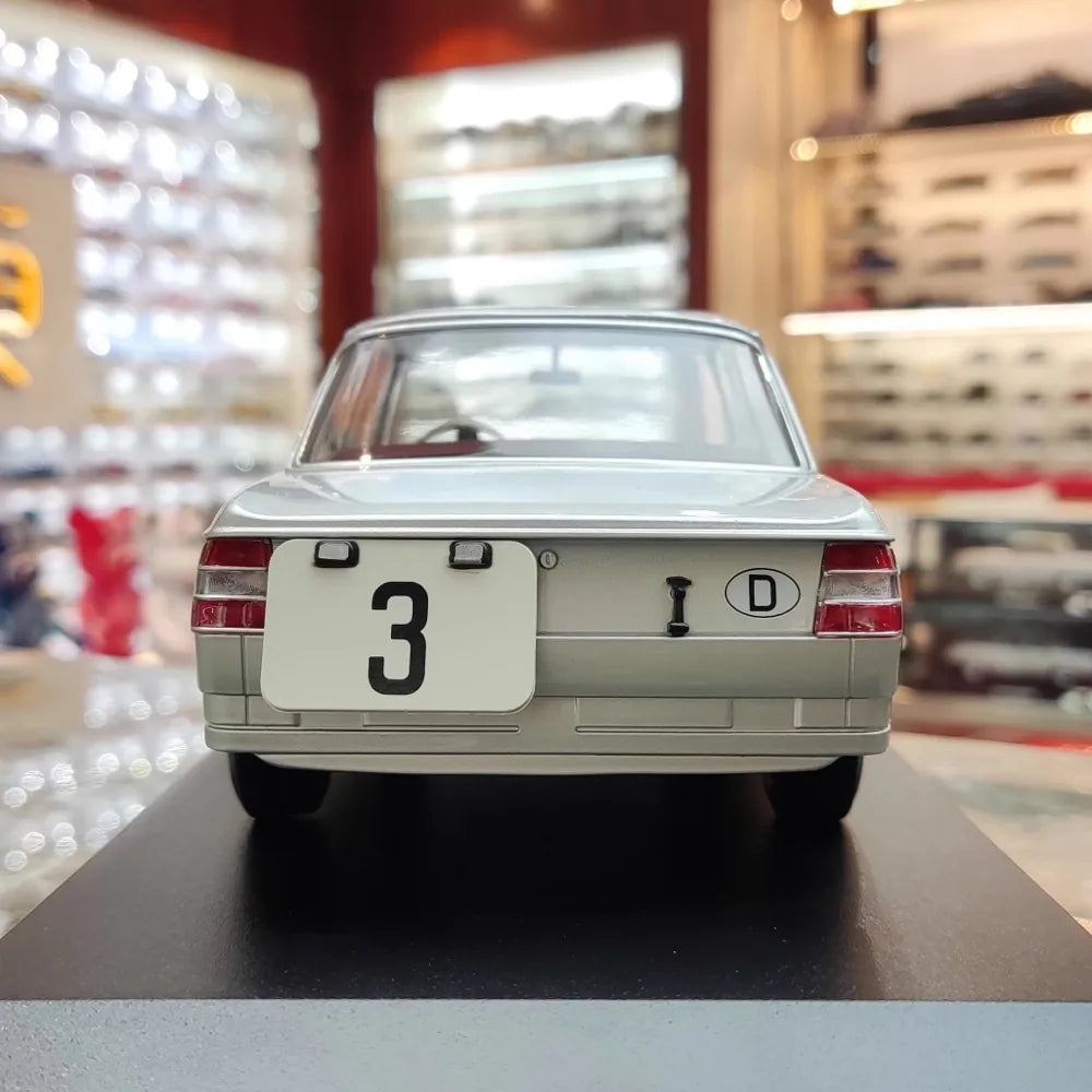 [Minichamps] 1:18 BMW 1965 1800 TiSA No.3 Model Car Resin