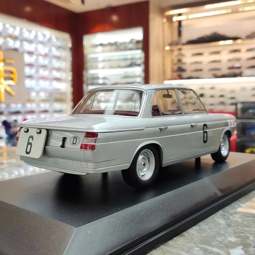 [Minichamps] 1:18 BMW 1965 1800 TiSA No.5 Model Car Resin