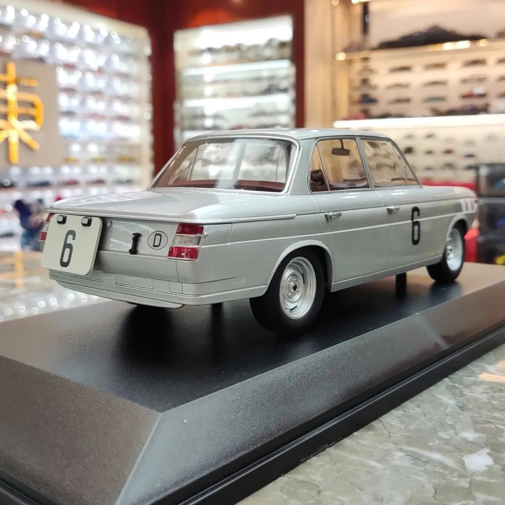 [Minichamps] 1:18 BMW 1965 1800 TiSA No.6 Model Car Resin