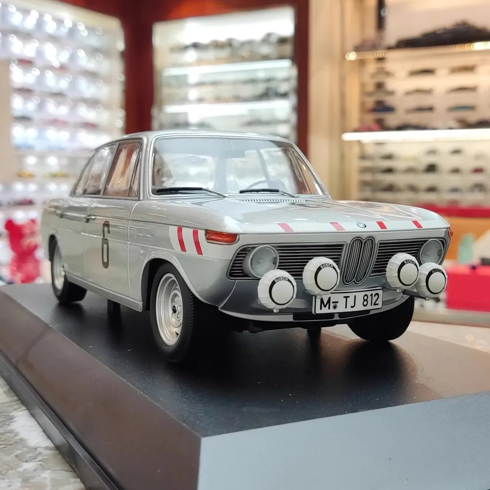 [Minichamps] 1:18 BMW 1965 1800 TiSA No.6 Model Car Resin