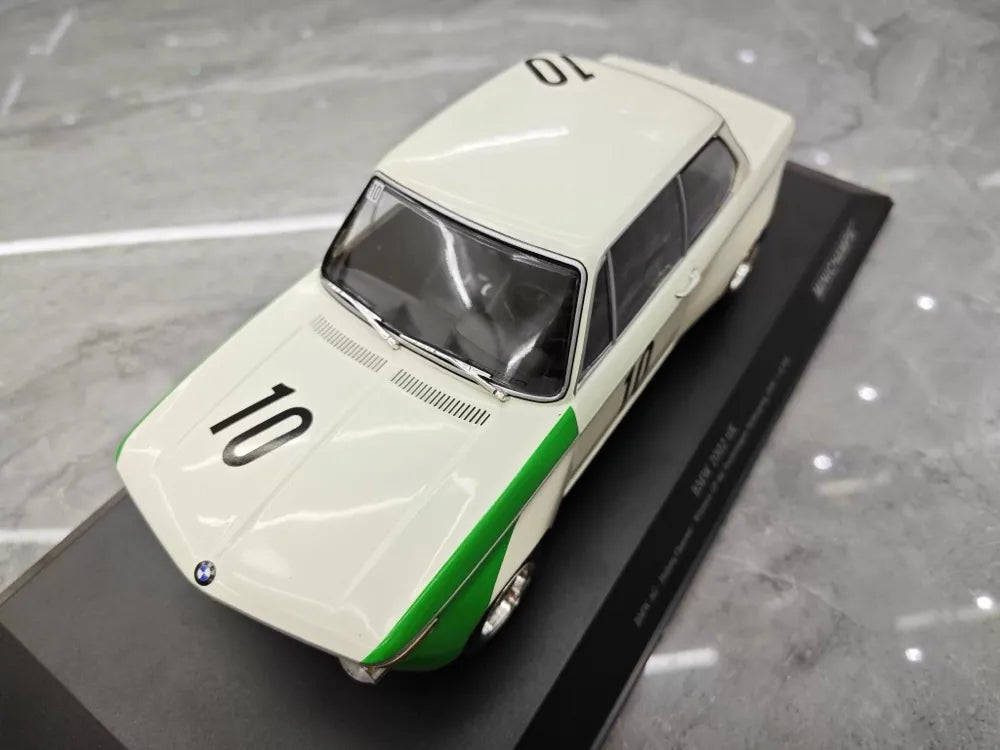[Minichamps] 1:18 BMW 1968 2002 TiK No.10 Model Car Resin