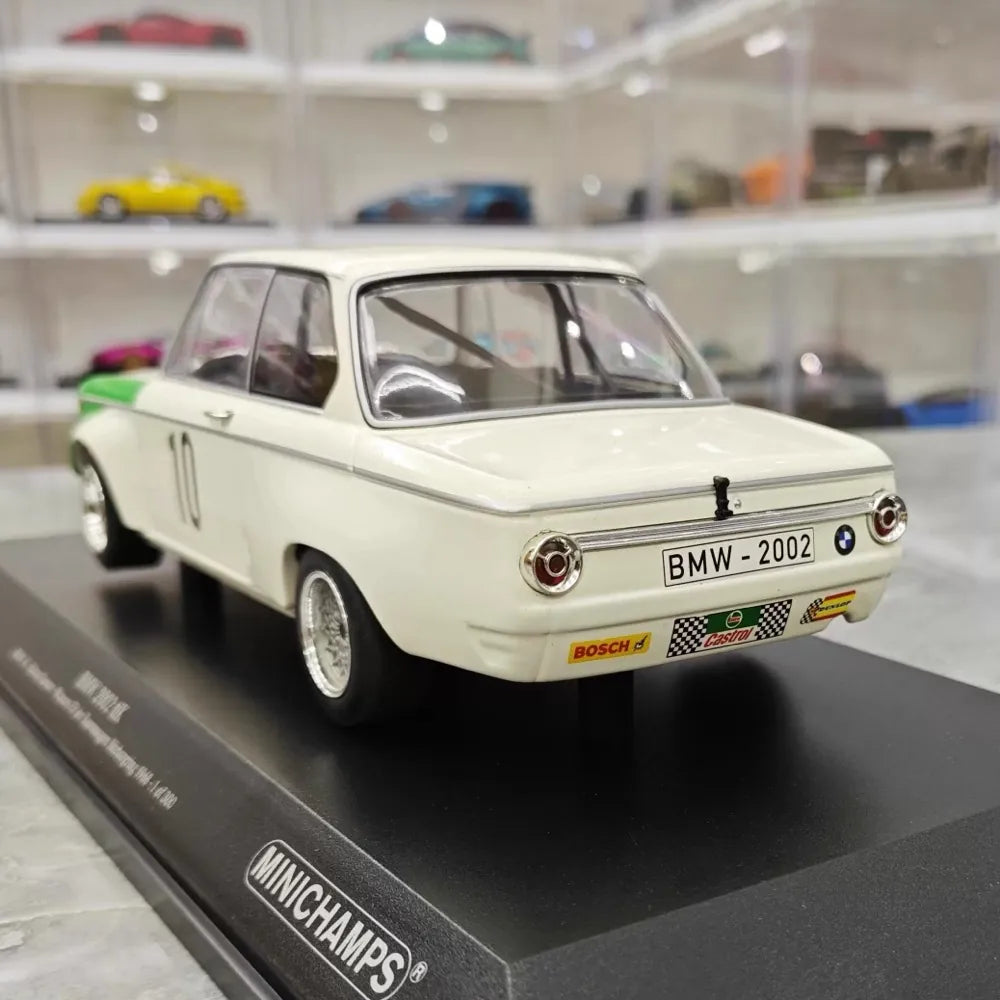 [Minichamps] 1:18 BMW 1968 2002 TiK No.10 Model Car Resin
