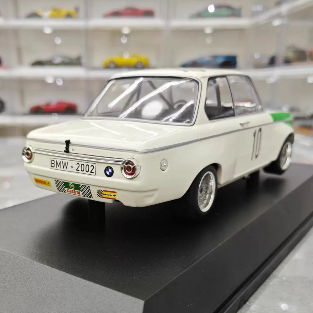 [Minichamps] 1:18 BMW 1968 2002 TiK No.10 Model Car Resin