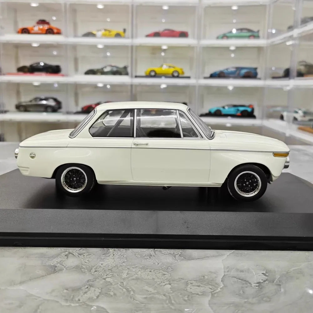 [Minichamps] 1:18 BMW 1968 2002 TiK White Model Car Resin