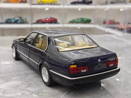 [Minichamps] 1:18 BMW 1986 E32 730i Blue Model Car Die-Cast