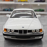 [Minichamps] 1:18 BMW 1986 E32 730i White Model Car Die-Cast