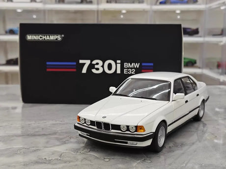 [Minichamps] 1:18 BMW 1986 E32 730i White Model Car Die-Cast