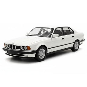 [Minichamps] 1:18 BMW 1986 E32 730i White Model Car Die-Cast