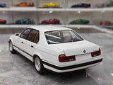 [Minichamps] 1:18 BMW 1986 E32 730i White Model Car Die-Cast