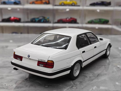 [Minichamps] 1:18 BMW 1986 E32 730i White Model Car Die-Cast