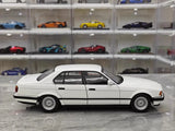 [Minichamps] 1:18 BMW 1986 E32 730i White Model Car Die-Cast