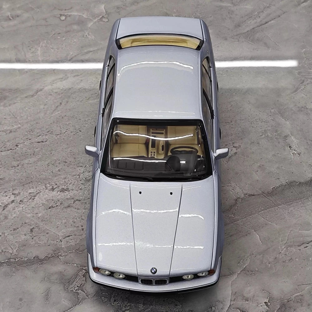 [Minichamps] 1:18 BMW 1988 535i E34 blu modellino di auto Die-Cast