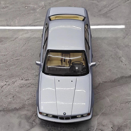 [Minichamps] 1:18 BMW 1988 535i E34 Blue Model Car Die-Cast