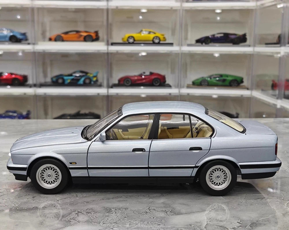 [Minichamps] 1:18 BMW 1988 535i E34 blu modellino di auto Die-Cast