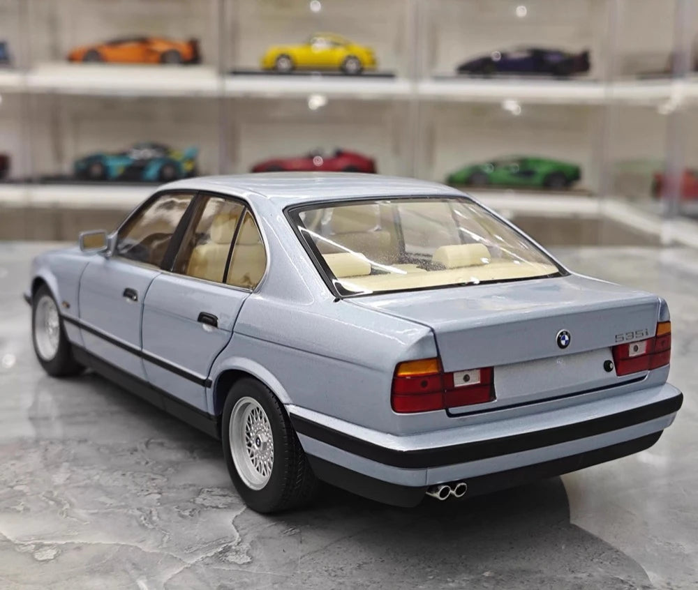 [Minichamps] 1:18 BMW 1988 535i E34 blu modellino di auto Die-Cast