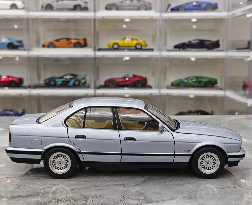 [Minichamps] 1:18 BMW 1988 535i E34 blu modellino di auto Die-Cast
