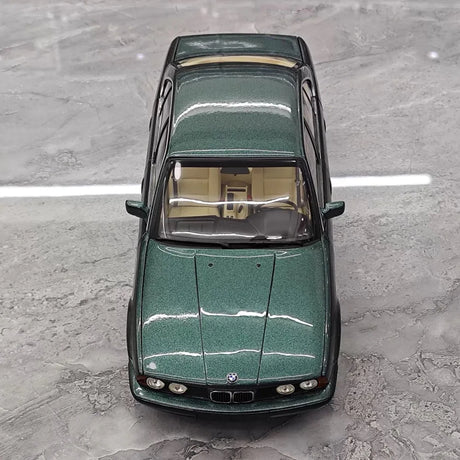 [Minichamps] 1:18 BMW 1988 535i E34 Green Model Car Die-Cast
