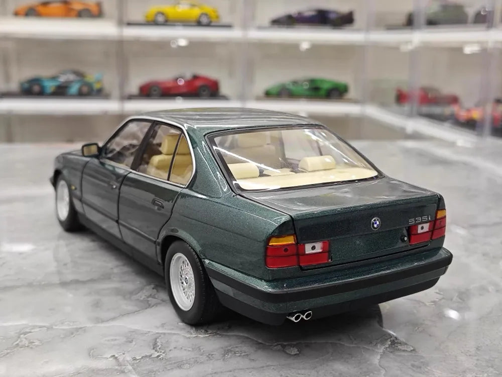 [Minichamps] 1:18 BMW 1988 535i E34 Green Model Car Die-Cast