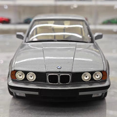 [Minichamps] 1:18 BMW 1988 535i E34 Gray Model Car Die-Cast