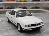 [Minichamps] 1:18 BMW 1988 535i E34 ホワイト モデルカー Die-Cast