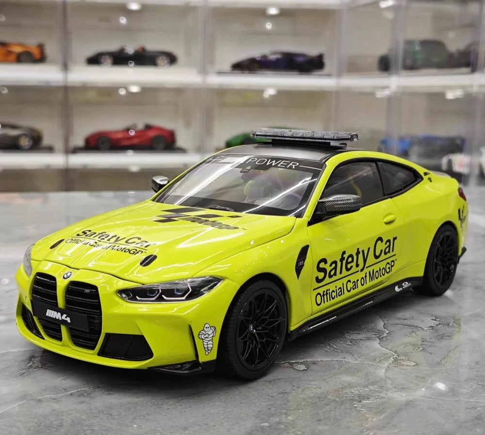 [Minichamps] 1:18 BMW 2021 M4 Competition Safety modellbil Die-Cast