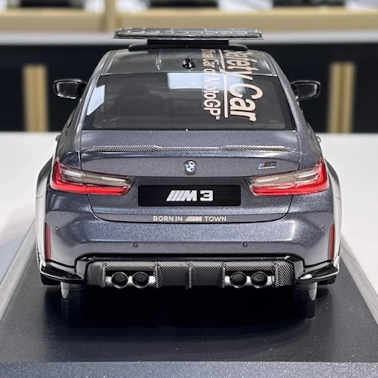 [Minichamps] 1:18 BMW 2021 M4 G82 Gray Safety Model Car Die-Cast