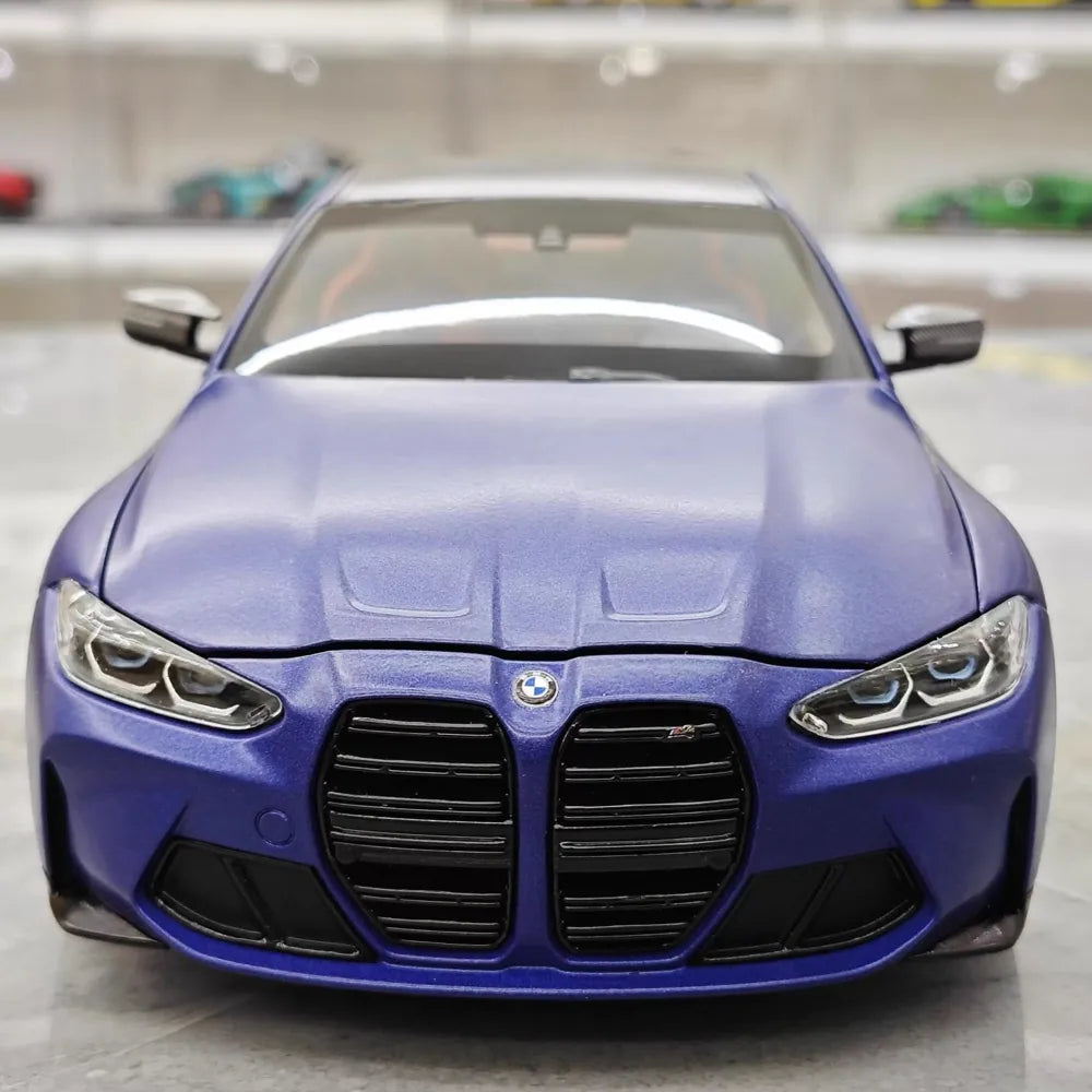 [Minichamps] 1:18 BMW 2021 M4 G82 Blue Model Car Die-Cast